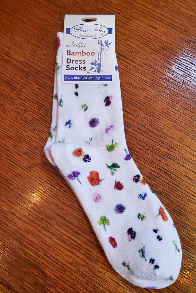 Soft antibacterial bamboo socks white with small flowers