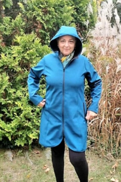 breathable waterproof wickable windproof made in Canada recycled fabric ykk zippers transformative teal fleecelined