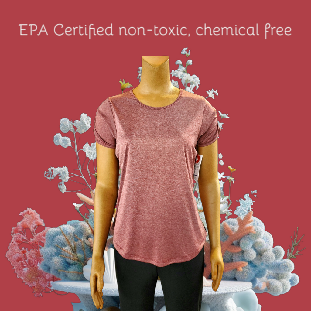 Technical fabric tee with crew neck and short, ruched sleeve detail in faded wine colour.  Made in Canada