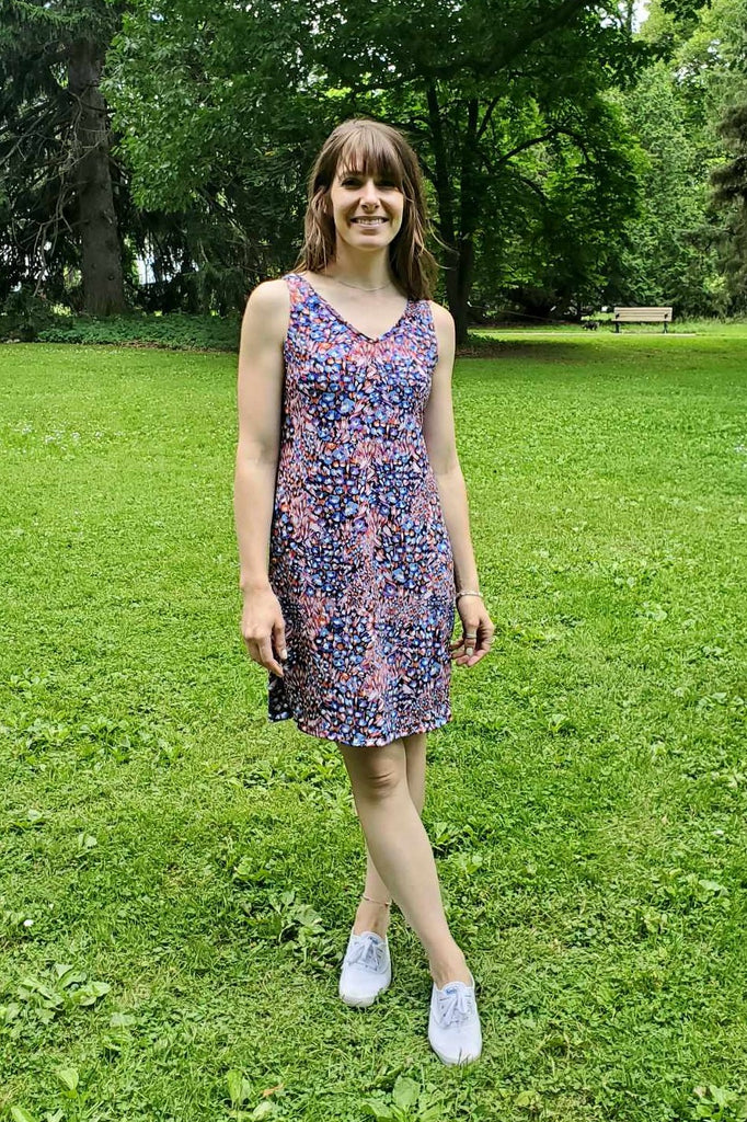 V-neck, knee-length summer print dress, wrinkle free