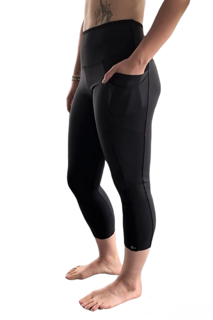 Black capri yoga legging with side pockets.  Made in Canada